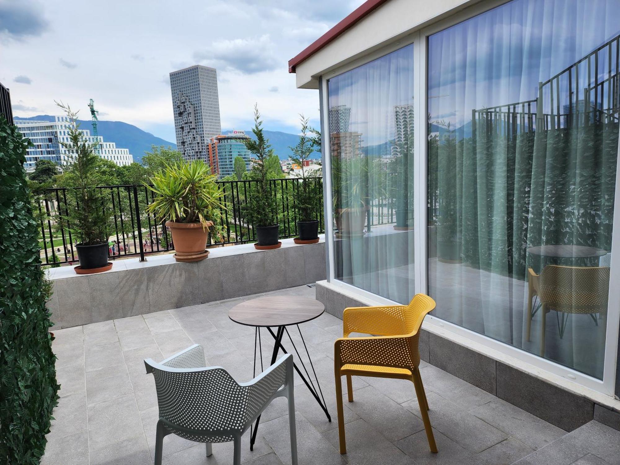Penthouse With A City View ติรานา ภายนอก รูปภาพ