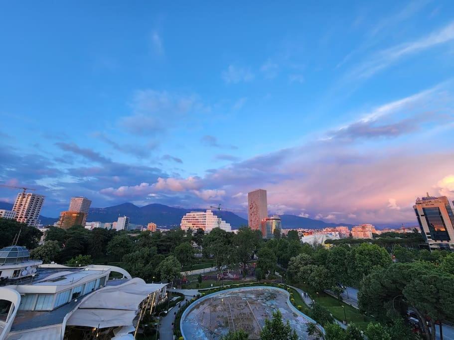 Penthouse With A City View ติรานา ภายนอก รูปภาพ